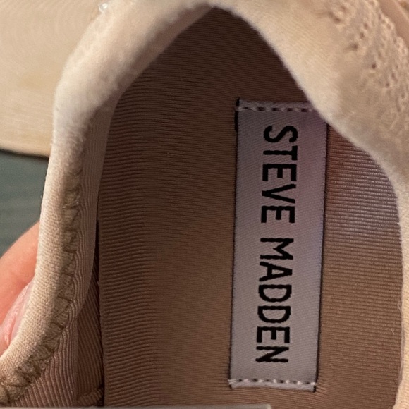 Steve Madden - MAXIMA monochromatic color with bling bling #blush #stevemadden - Picture 5 of 15